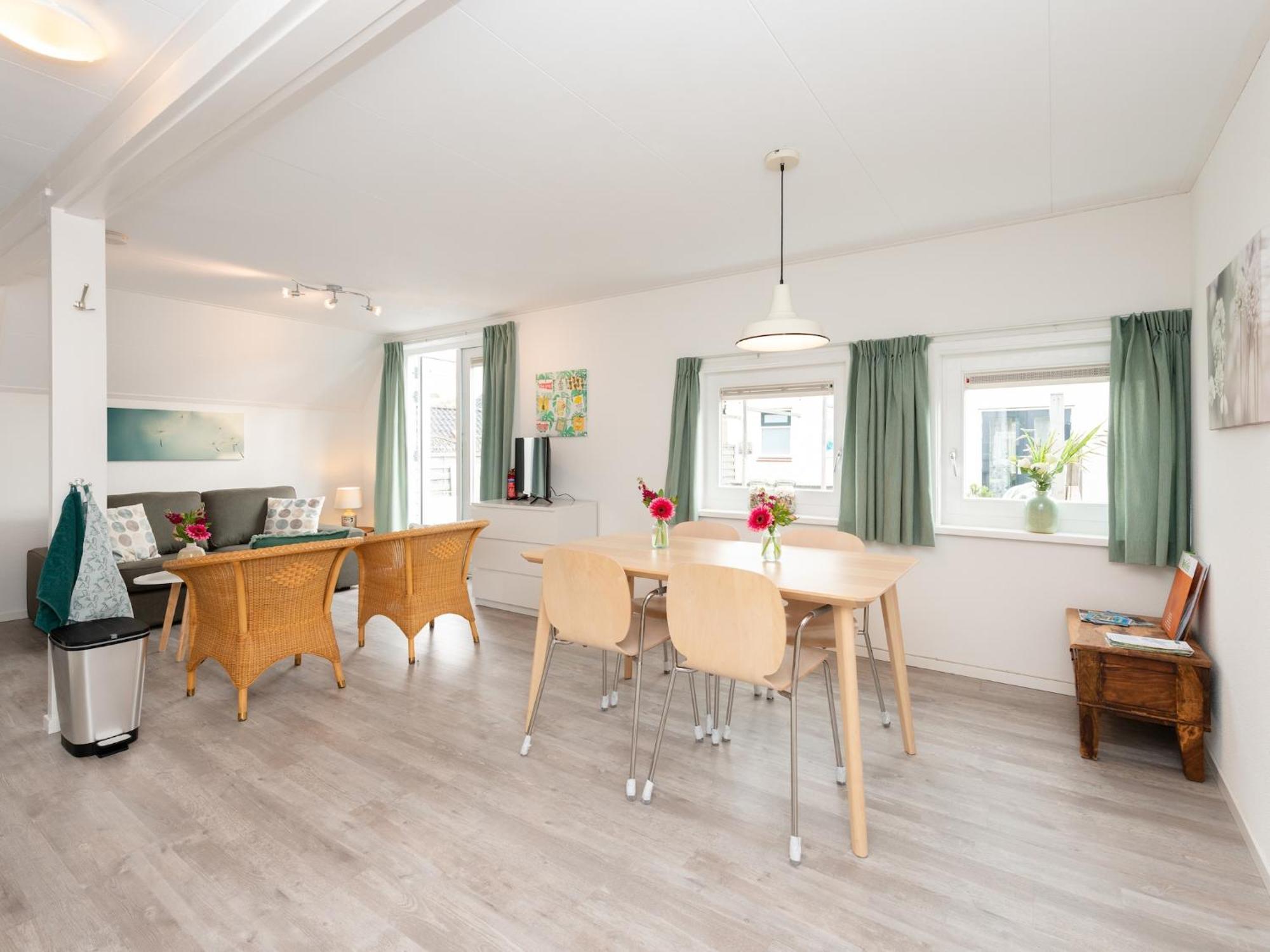 Stunning Apartment In Schoorl North Holland You Can Bike To The Beach エクステリア 写真